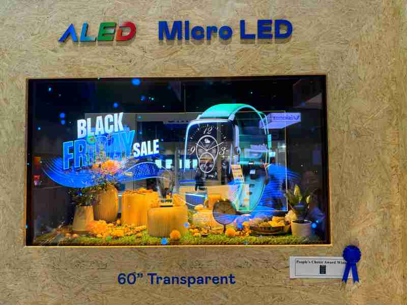 EBpay60吋高透明度Micro LED显示器获”最佳Micro LED技术应用奖”，，，将Micro LED面板透明化之设计特性极致发挥，，以可扩展性无缝拼接技术打造，，具备600 nits全画面亮度、、大于60%穿透率及超过NTSC 110%的优异广色域表现，，，，可依需求灵活应用于各种场域